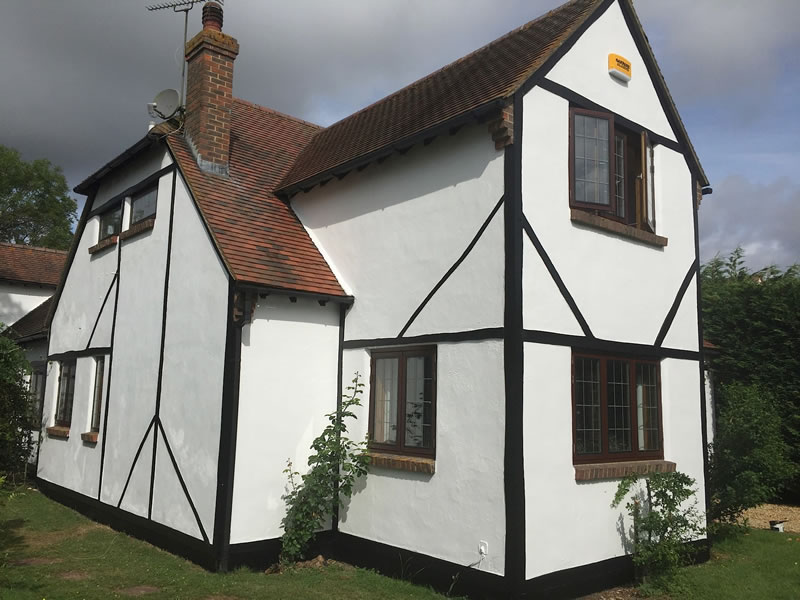 Exterior Painting Of House In Buckinghamshire