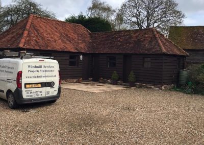 Bespoke Painting of Wooden Annexe and Garage – Towersey