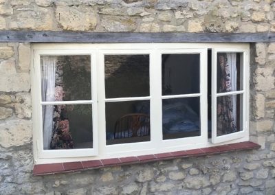 Window Repair & External Painting At A Countryside Pub – Oxfordshire